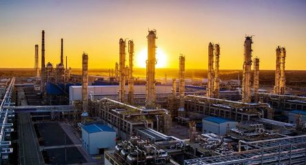 奮斗百年路 啟航新征程--中國石油和化學工業發展成就掠影